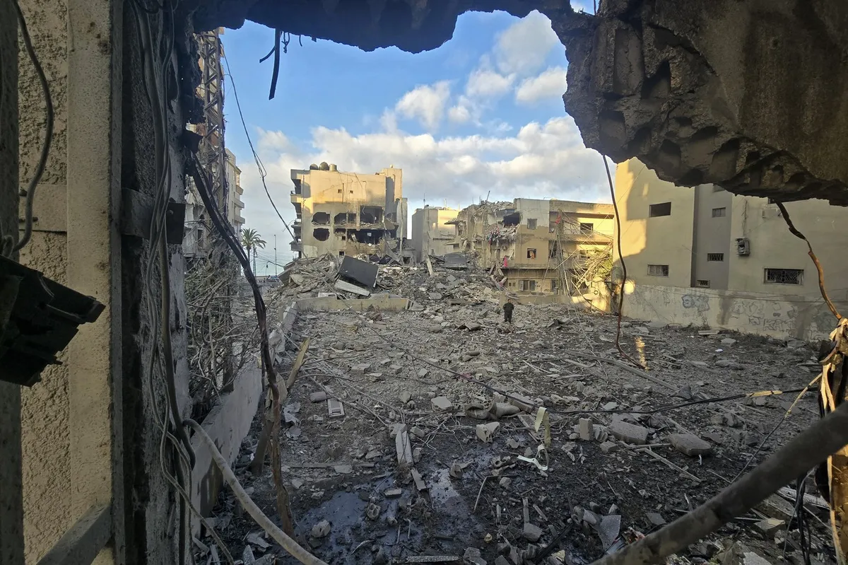 Izrael z novimi napadi na Libanon