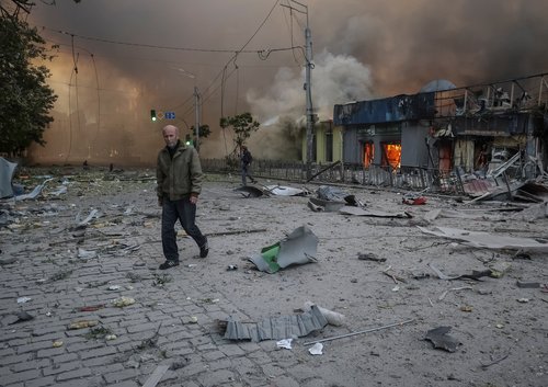 Posledice ruskega zračnega napada na Kijev