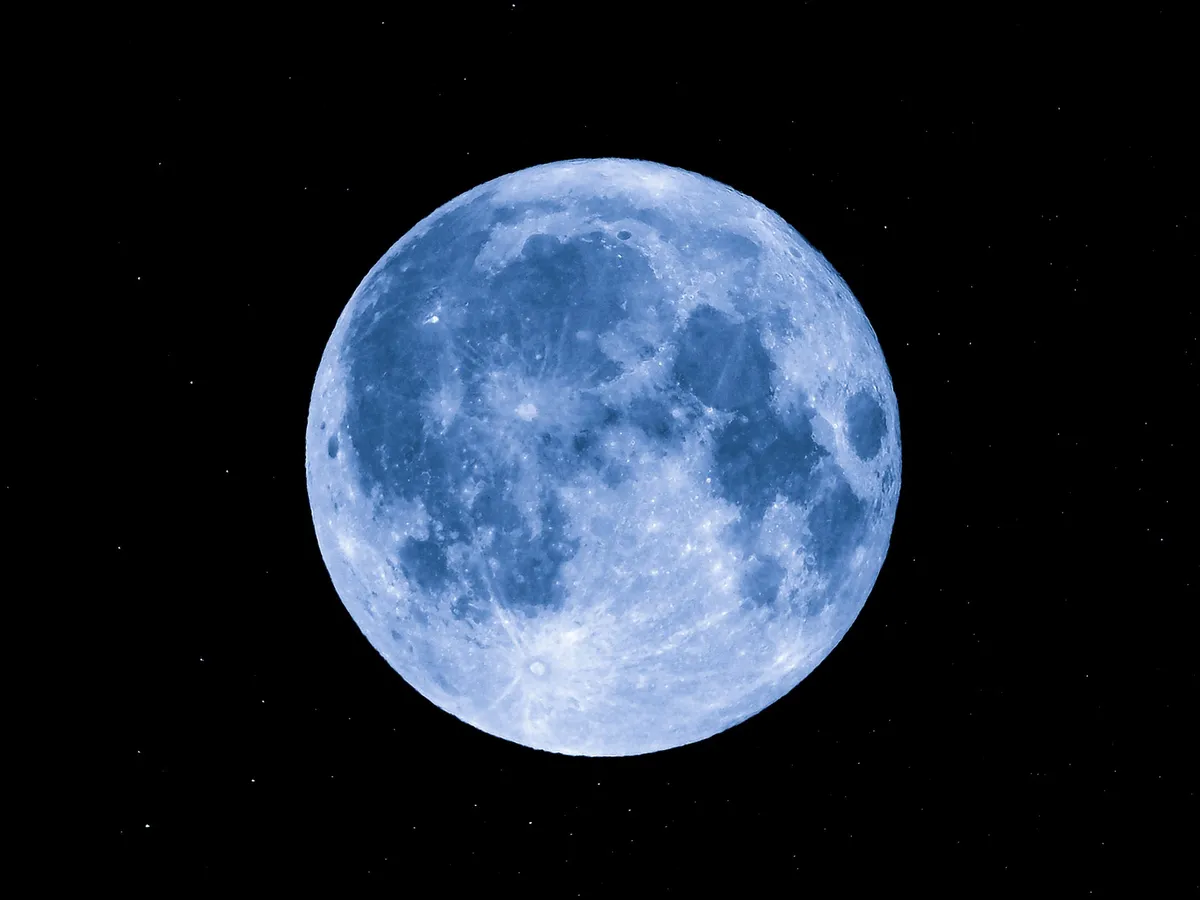 31. maja prihaja redka modra luna: odnosi razpadajo, skrivnosti prihajajo na dan