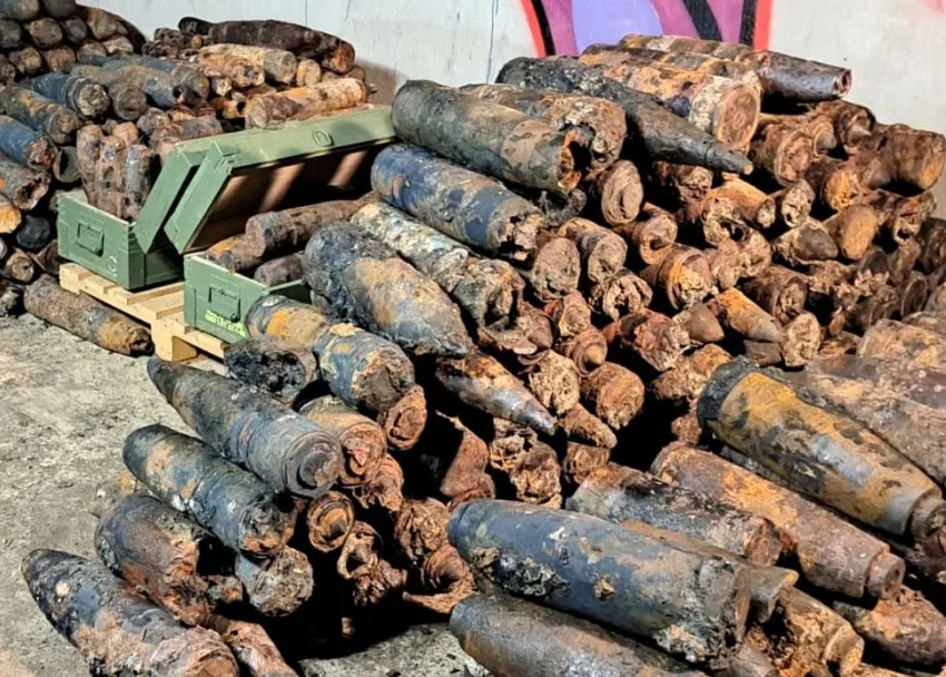 V Pulju iz morja potegnili ogromno količino eksploziva, tudi ameriški letalski bombi