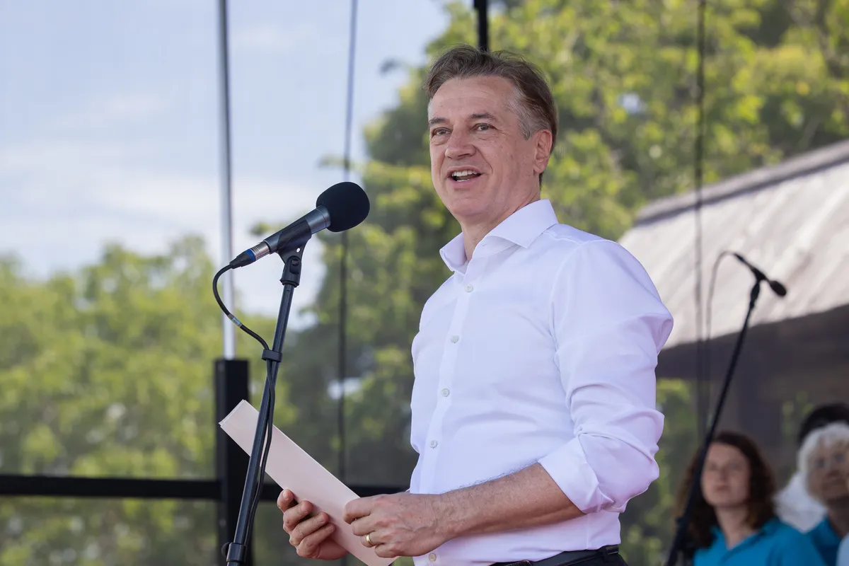 Golob na proslavi na Jančah: Prihaja čas, ko bo demokracija na največji preizkušnji
