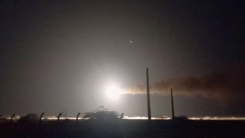 Iranska raketa v Hormuški ožini