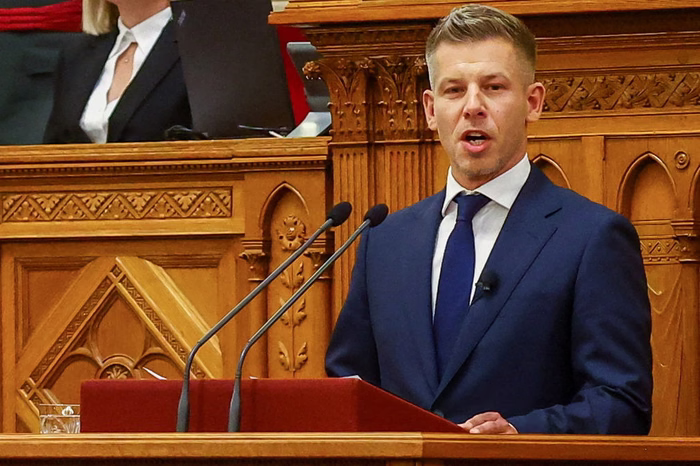Magyar s prisego za madžarskega premierja uradno končal 16-letno vladavino Orbana