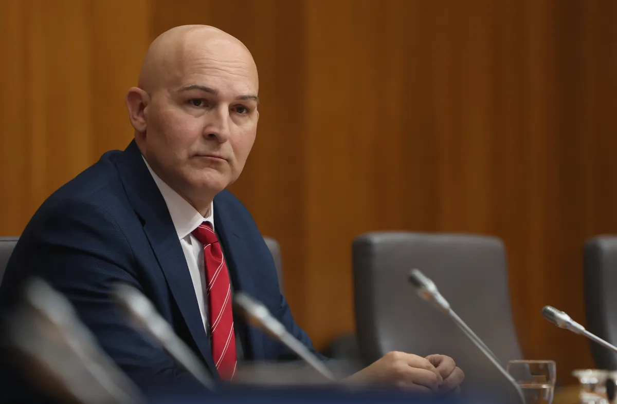 Minister ustavil razpis za platformo, prek katere bi vsak dobil brezplačen dostop do UI