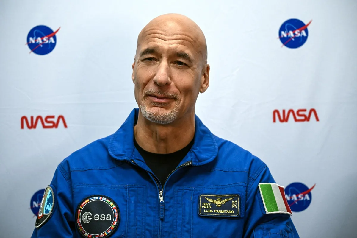 V posadki Artemis III tudi astronavt, ki se je v vesolju skoraj utopil