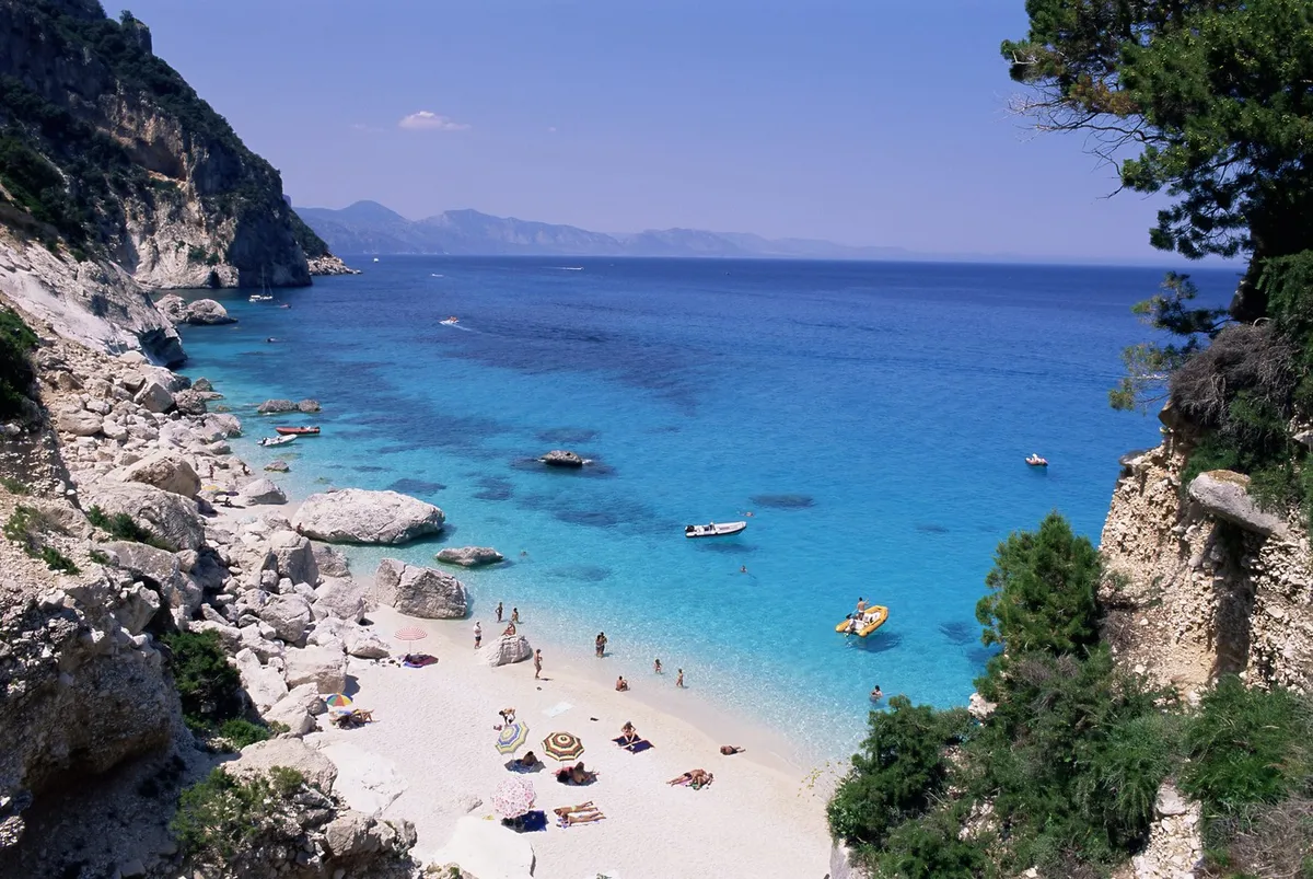 Kako prepoznati Italijane na plaži? Stereotip, v katerem so se našli tudi sami