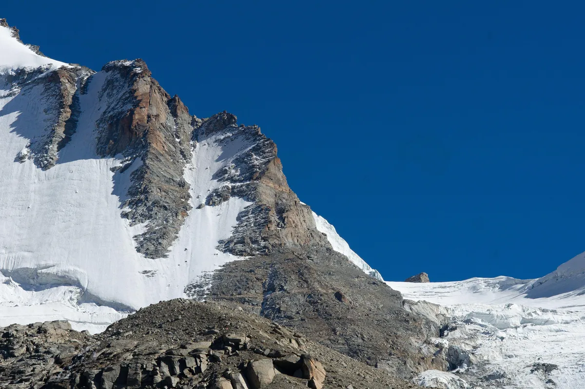 Trije alpinisti umrli med vzponom na znameniti italijanski štiritisočak