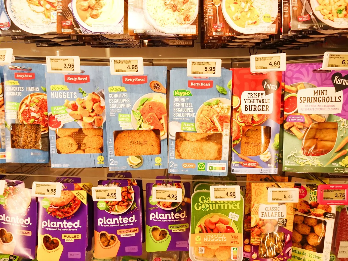 Veganski zrezek in slanina po novem pri nas prepovedana