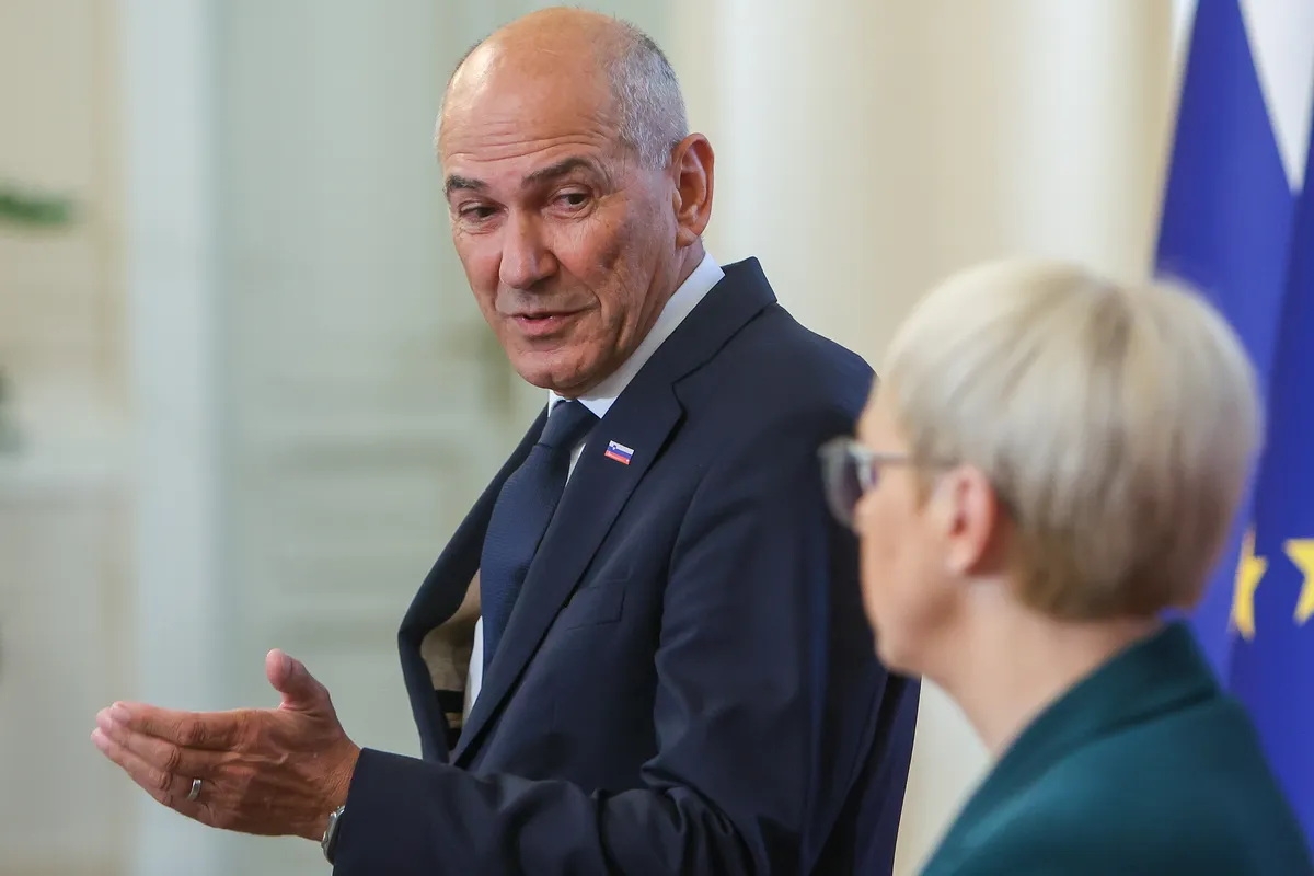 V uradu Pirc Musar zbodli SDS: Pričakovali bi, da tajnih podatkov ne bodo dobivali tudi vpleteni v afero Black Cube