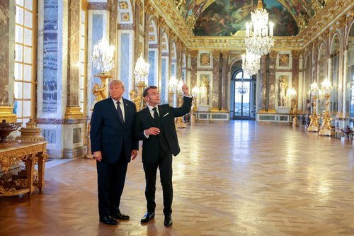 Donald Trump in Emmanuel Macron