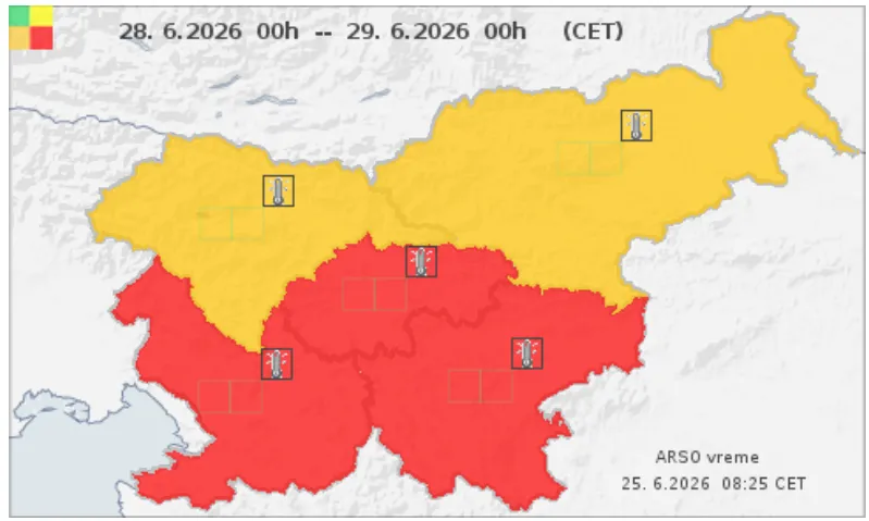 Vremenoslovci še zaostrili opozorilo: rdeč bo večji del Slovenije
