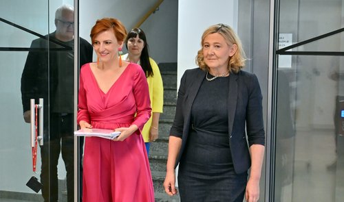Primopredaja, ministrstvo za kulturo, Asta Vrečko, Ignacija Fridl Jarc