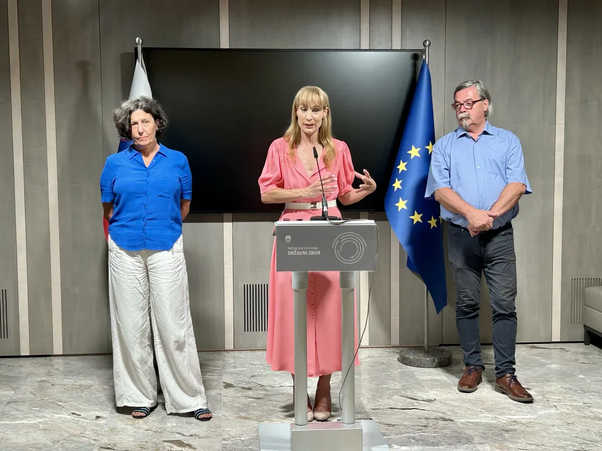 Opozicija predlaga vpis socialnega dialoga v ustavo: To je ključni demokratični mehanizem