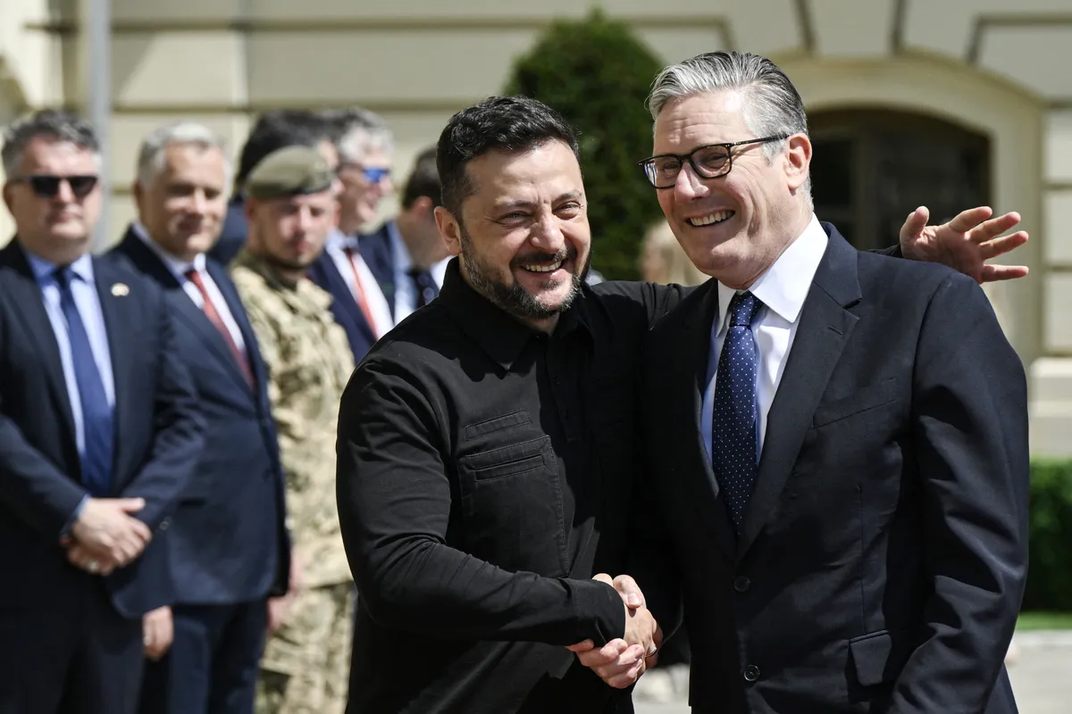 Keir Starmer v Kijevu prejel najvišje ukrajinsko priznanje