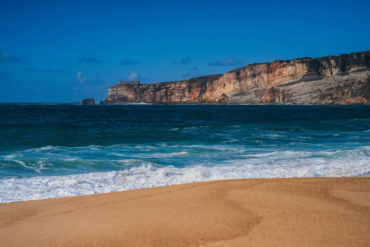 Za te nenavadne prekrške vas lahko na evropskih plažah doleti več tisoč evrov kazni