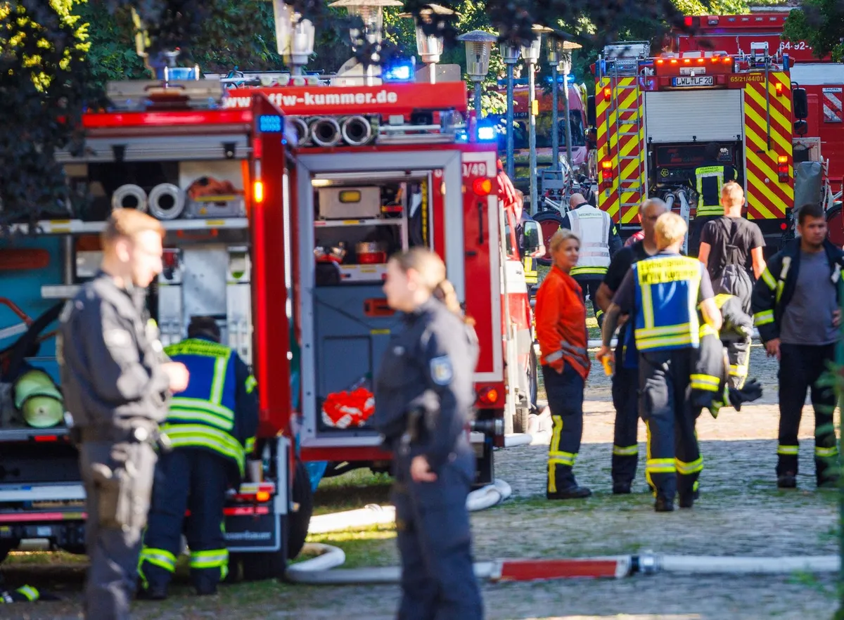 Tragedija v nemški bolnišnici, umrli sta dve osebi, več deset je poškodovanih