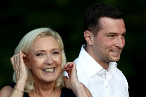 Marine Le Pen in Jordan Bardella