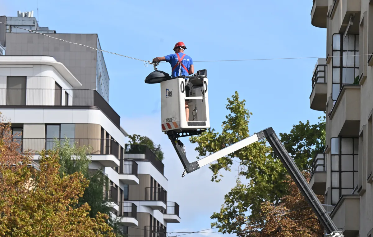 Ljubljanske ceste in razsvetljava še 20 let ostajajo v rokah istih koncesionarjev