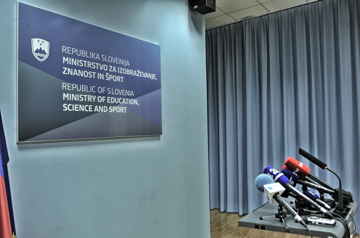 Selitev sedeža prvega ministrstva že v teku. Sindikati: uslužbencev se ne sme seliti dlje kot 70 kilometrov