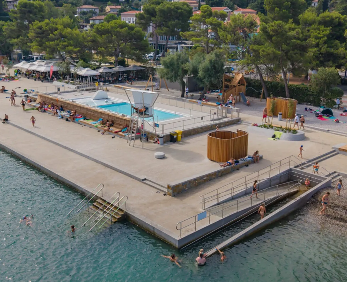 Kako je po 3,7 milijona evrov vredni prenovi videti kopališče Žusterna