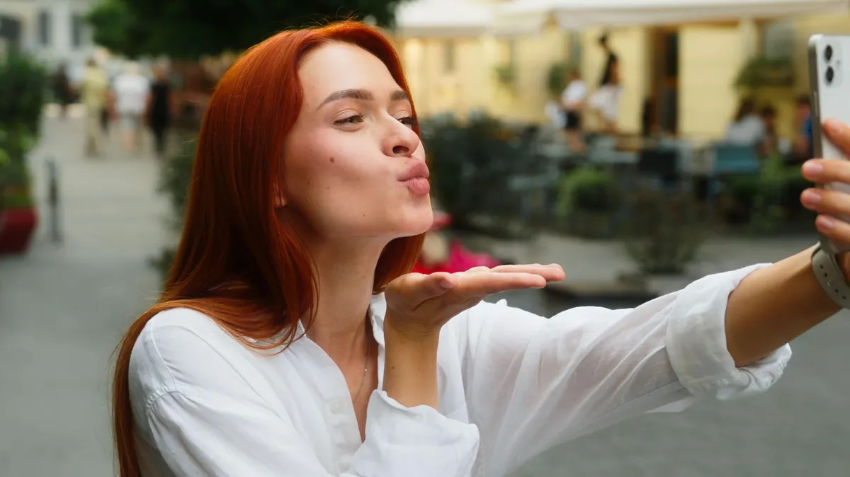 Kaj bi morali nujno odstraniti s fotografij, preden jih objavite na spletu