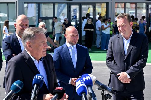 Slovenija, Ljubljana, 24.08.2026, Začetek obratovanja začasne nove avtobusne postaje ob Masarykovi cesti,Zoran Jankovič, Jernej Vrtovec, Foto: Žiga Živulović Jr./F.A.Bobo