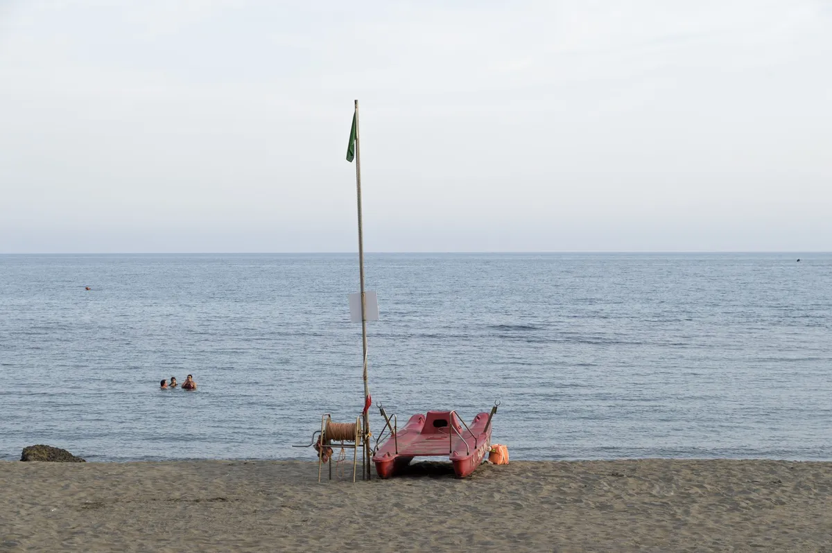 Na italijanski obali umrla moški in reševalec, ki mu je skušal pomagati