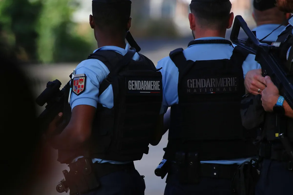V streljanju v Švici en mrtev in več ranjenih, storilec še vedno na begu