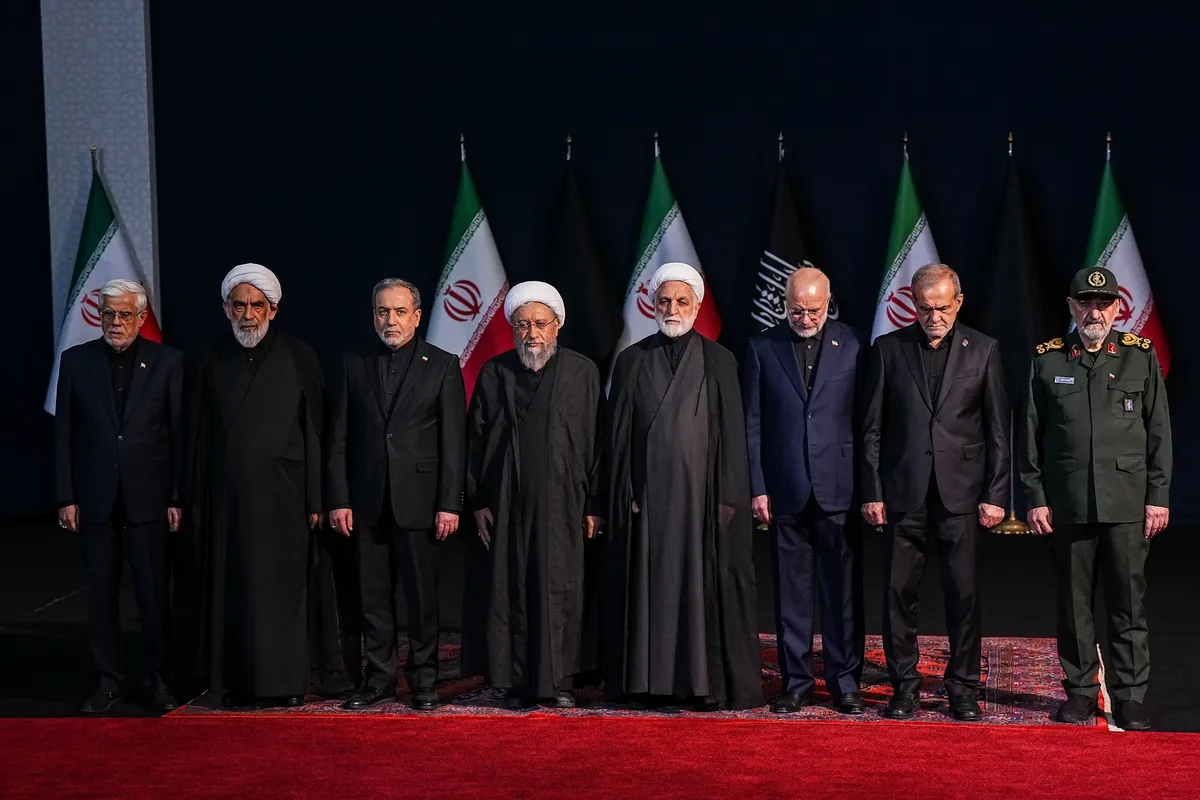 Teheran znova na razpotju: končati vojno ali vztrajati do konca?