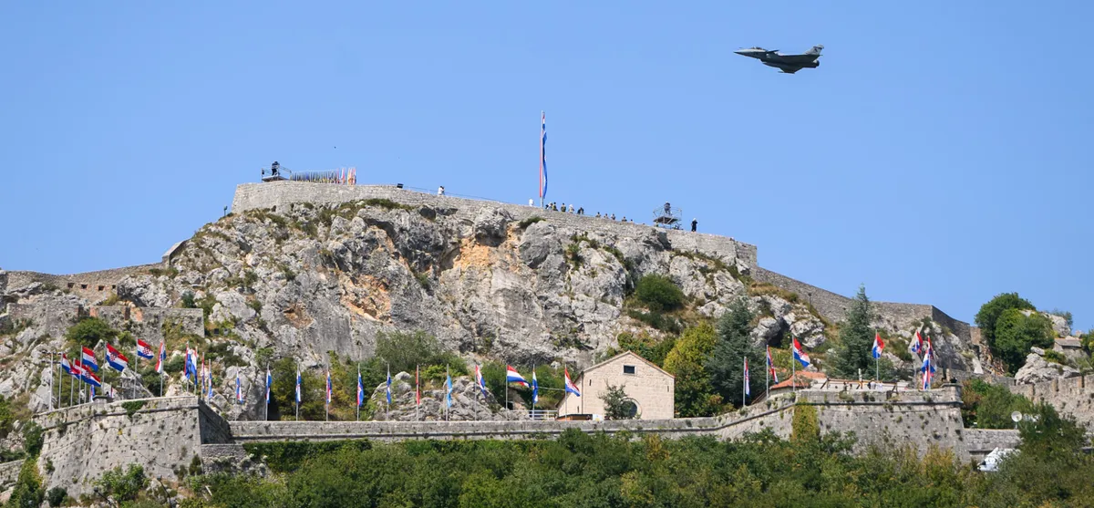 Nevihta tudi po 31 letih močno razdvaja Hrvaško in Srbijo
