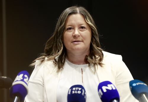 Elena Zavadlav Ušaj