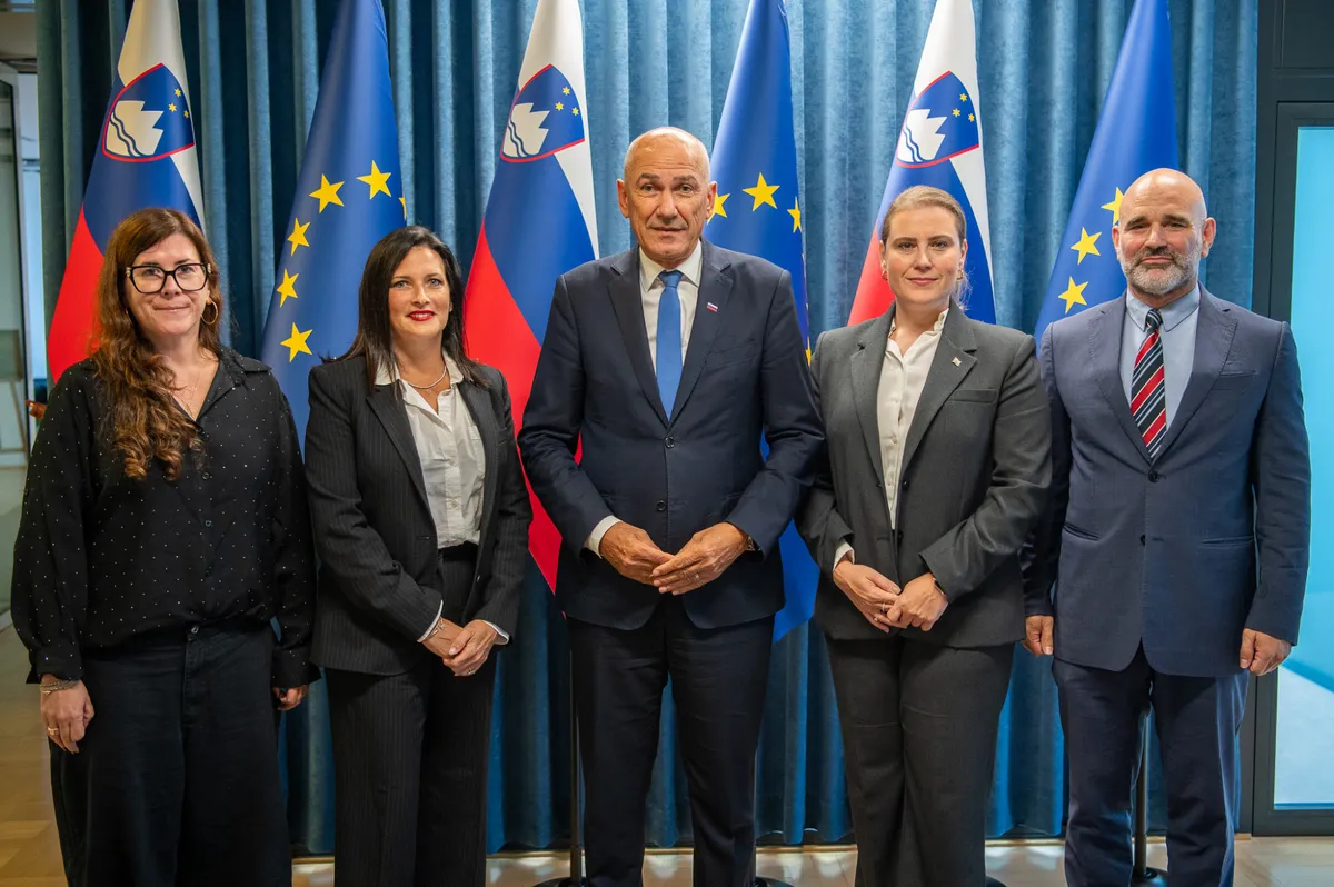 Premier Janša sprejel delegacijo Svetovnega judovskega kongresa