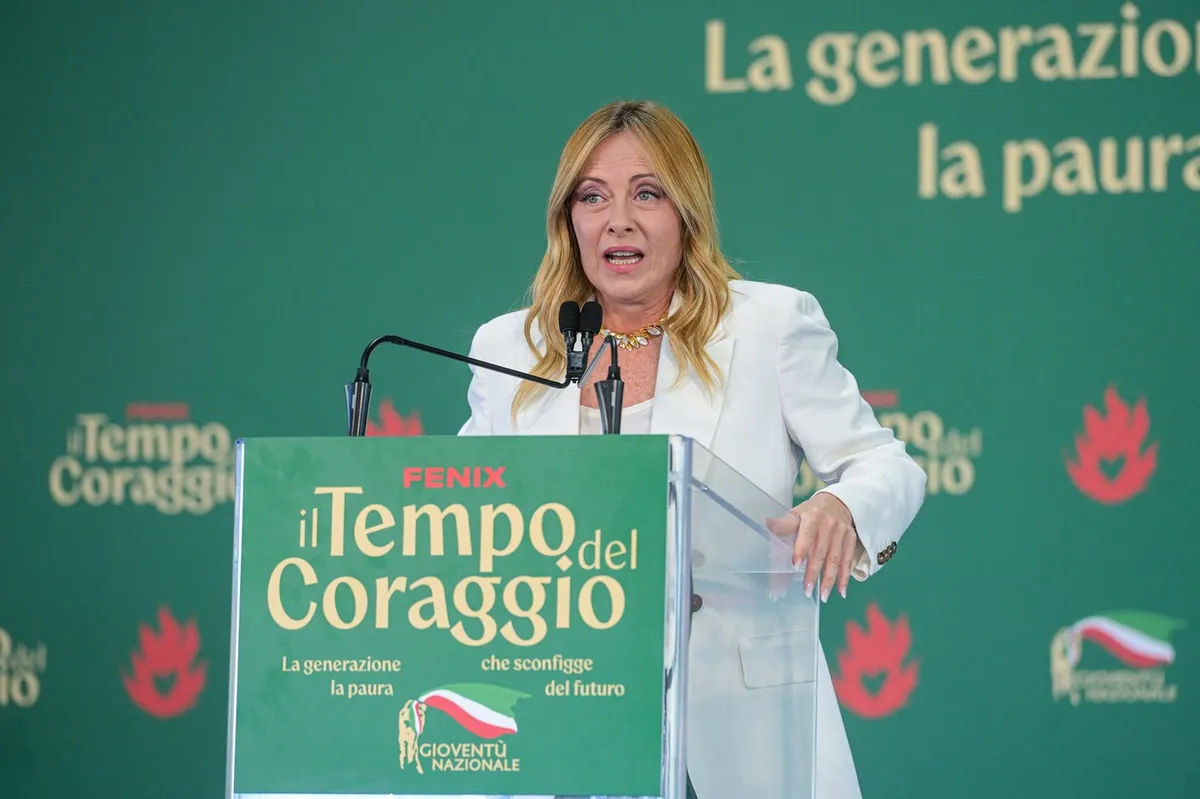 Italijanska premierka bi prepovedala burke v šolah in omejila število tujcev v razredu