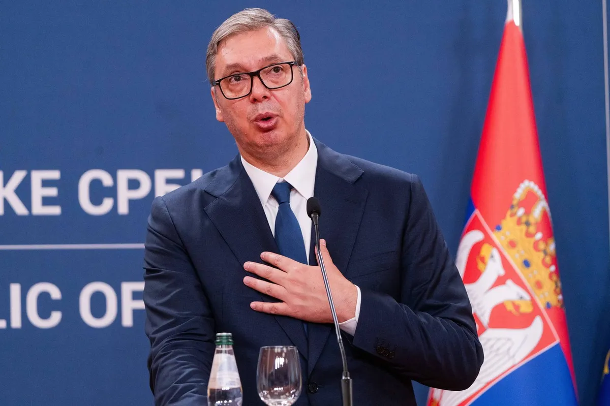 Aleksandar Vučić odstopil s položaja predsednika Srbije