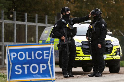 Britanska policija pred oporiščem RAF Fairford