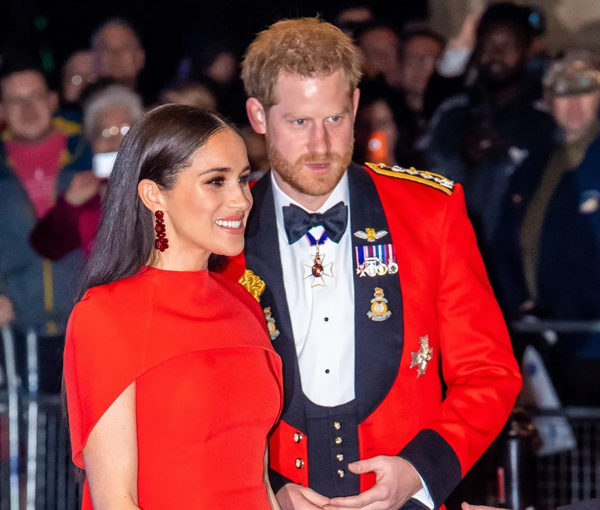Bosta Harry in Meghan znova pakirala kovčke? Mediji razkrili, kaj bi ju lahko pregnalo z Otoka
