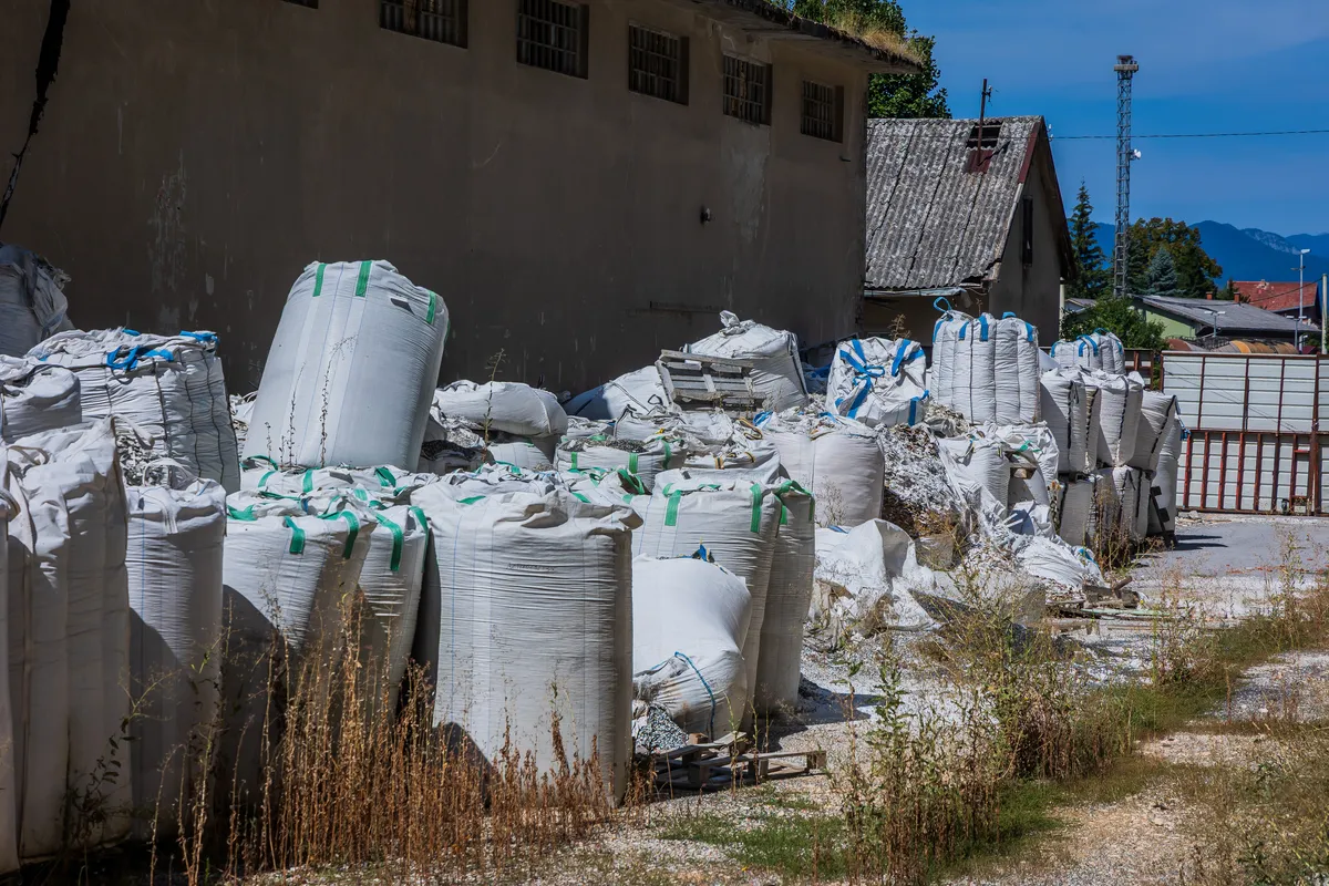 Inštitut potrdil: nezakonito odlagališče v Gospiću podtalnico onesnažilo z mikroplastiko