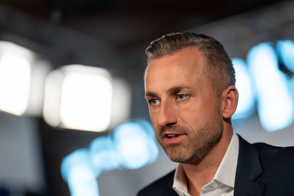AfD na volitvah v Saški-Anhaltu s prepričljivo zmago, a brez absolutne večine