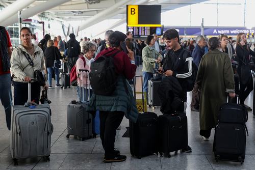 Težave na letališču Heathrow