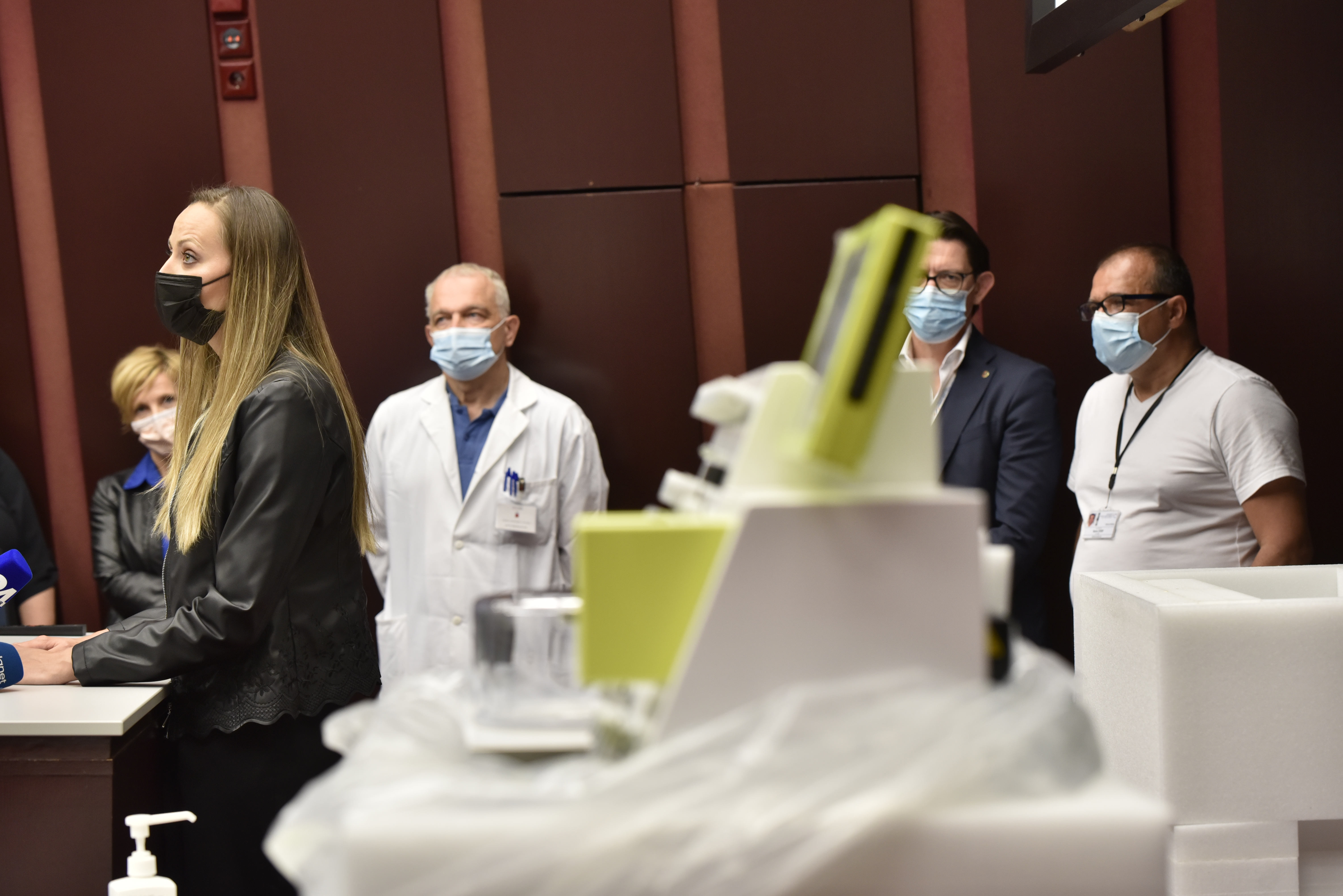 Naprava za CAR-T celično terapijo