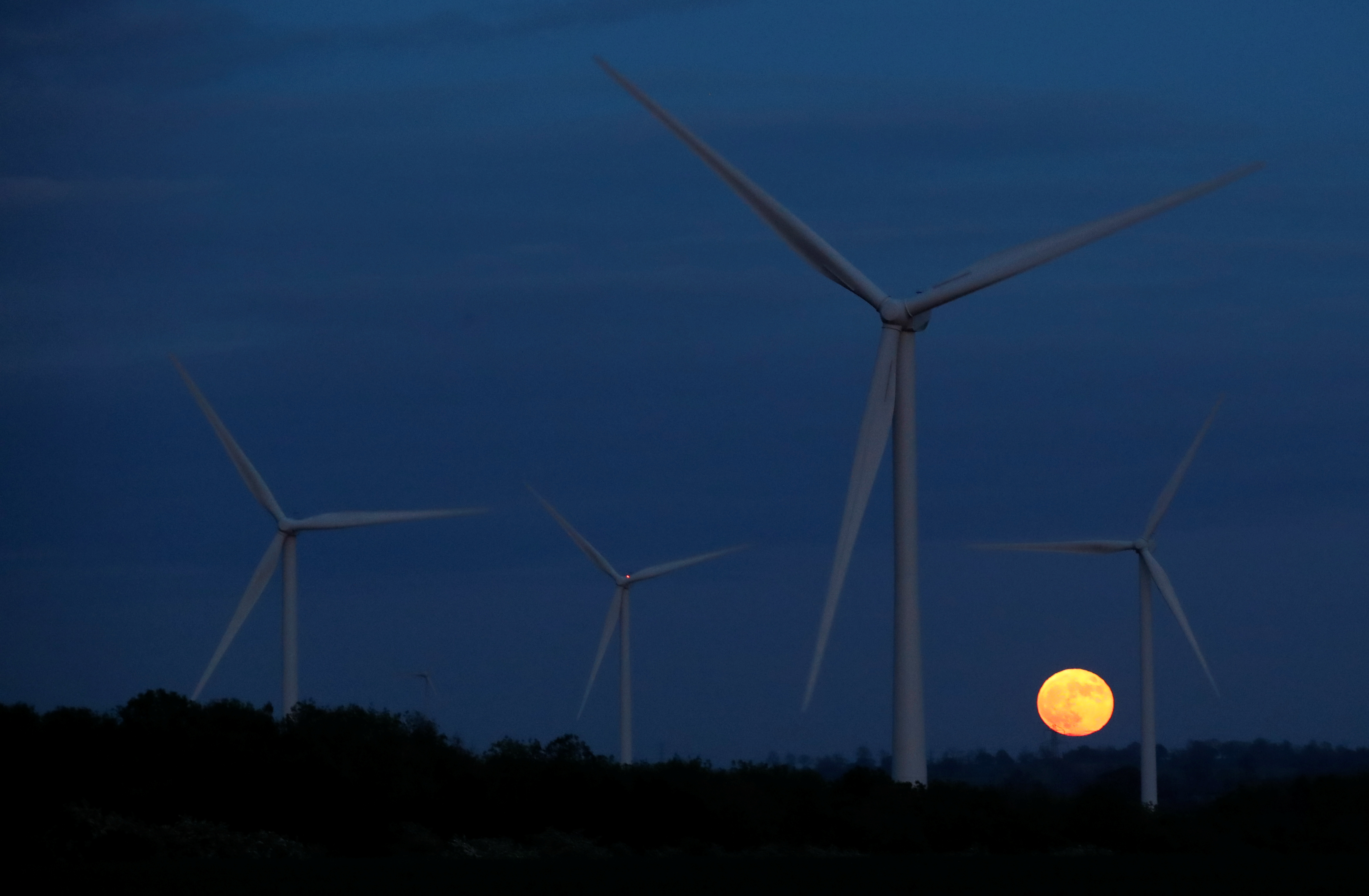 super Luna, vetrnica, vetrna elektrarna
