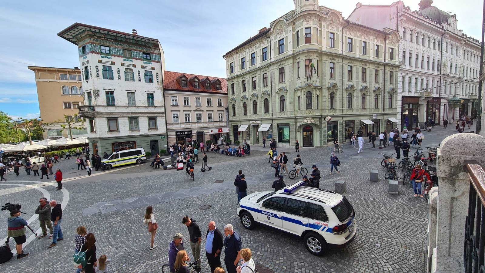 prešernov, trg, protesti, petek