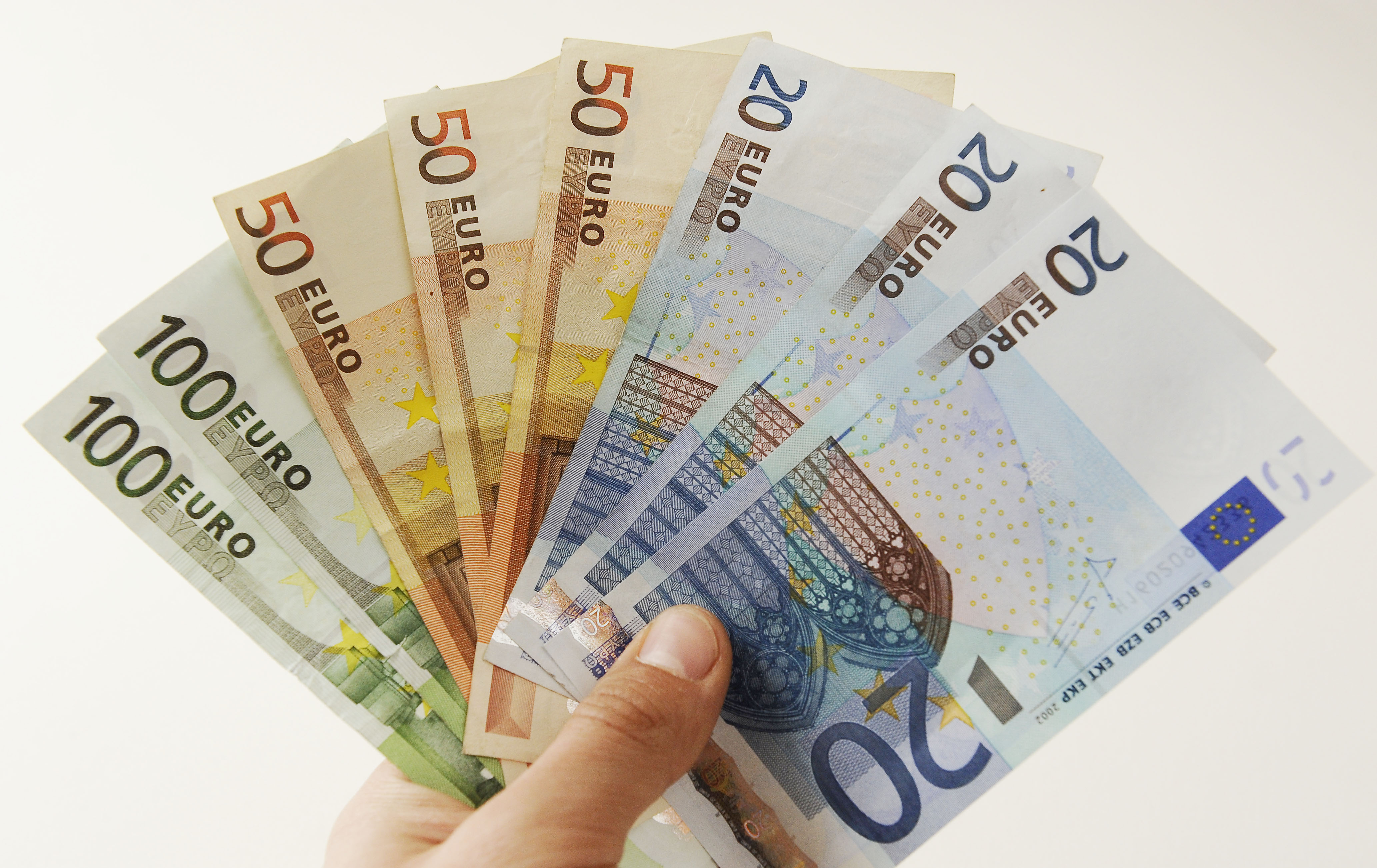 bankovci, denar, evro, inflacija