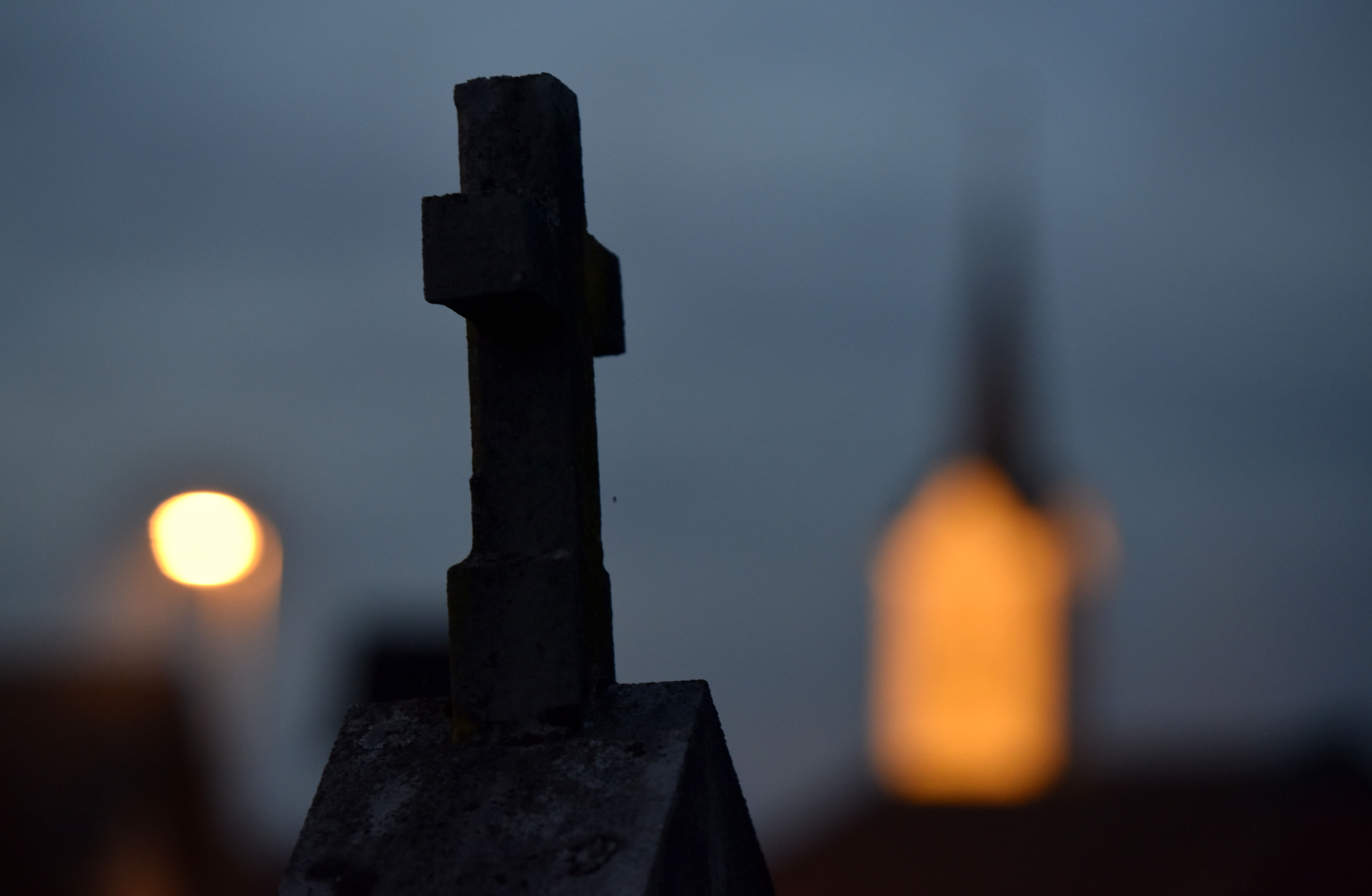 pokopališče, križ