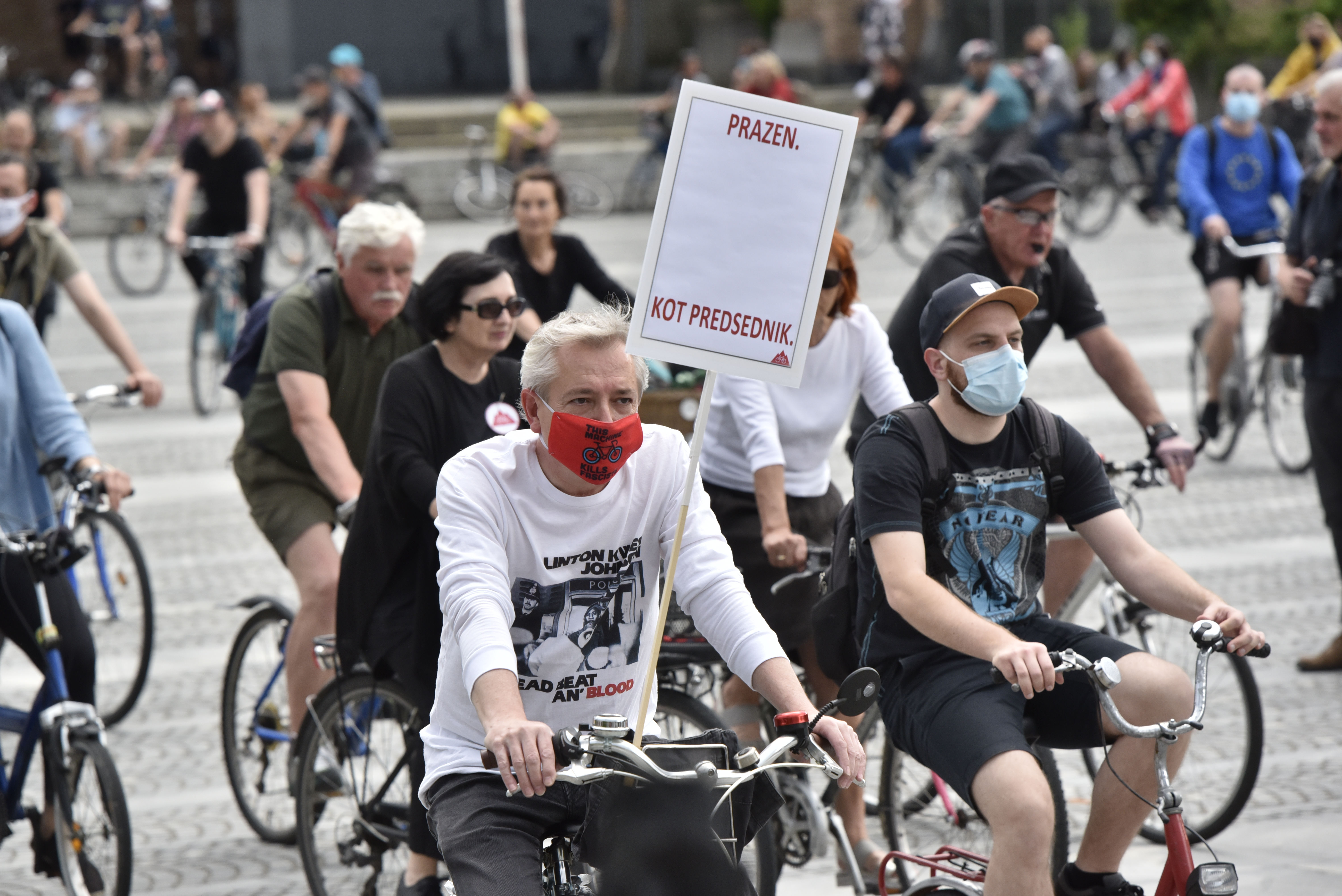 protest, vlada, petek, pahor