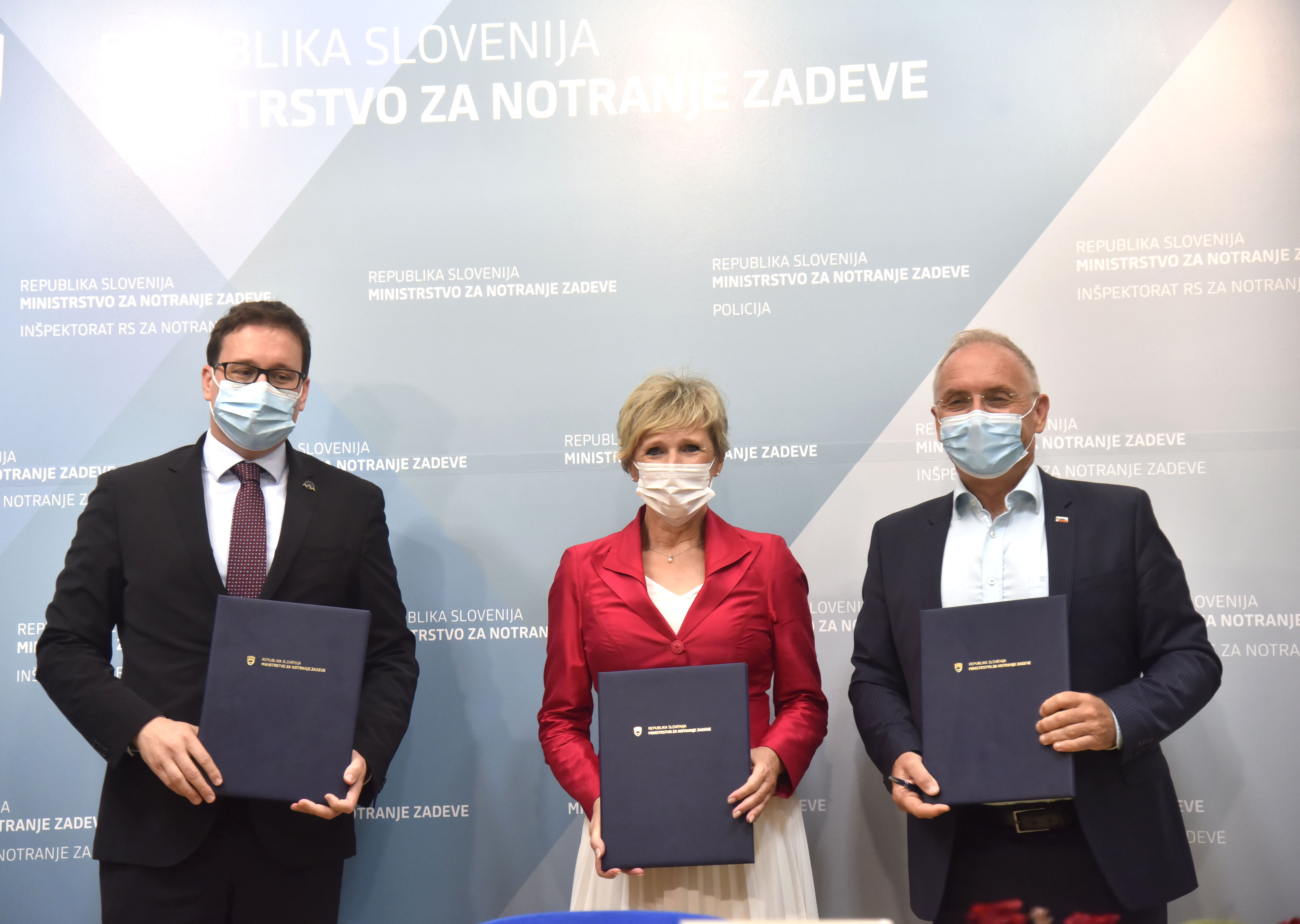 mlakar, hojs, poklukar