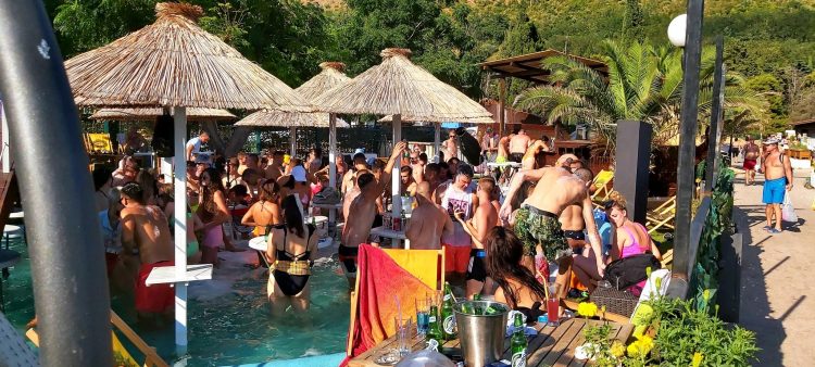 1628244525-Budva-bar.jpg