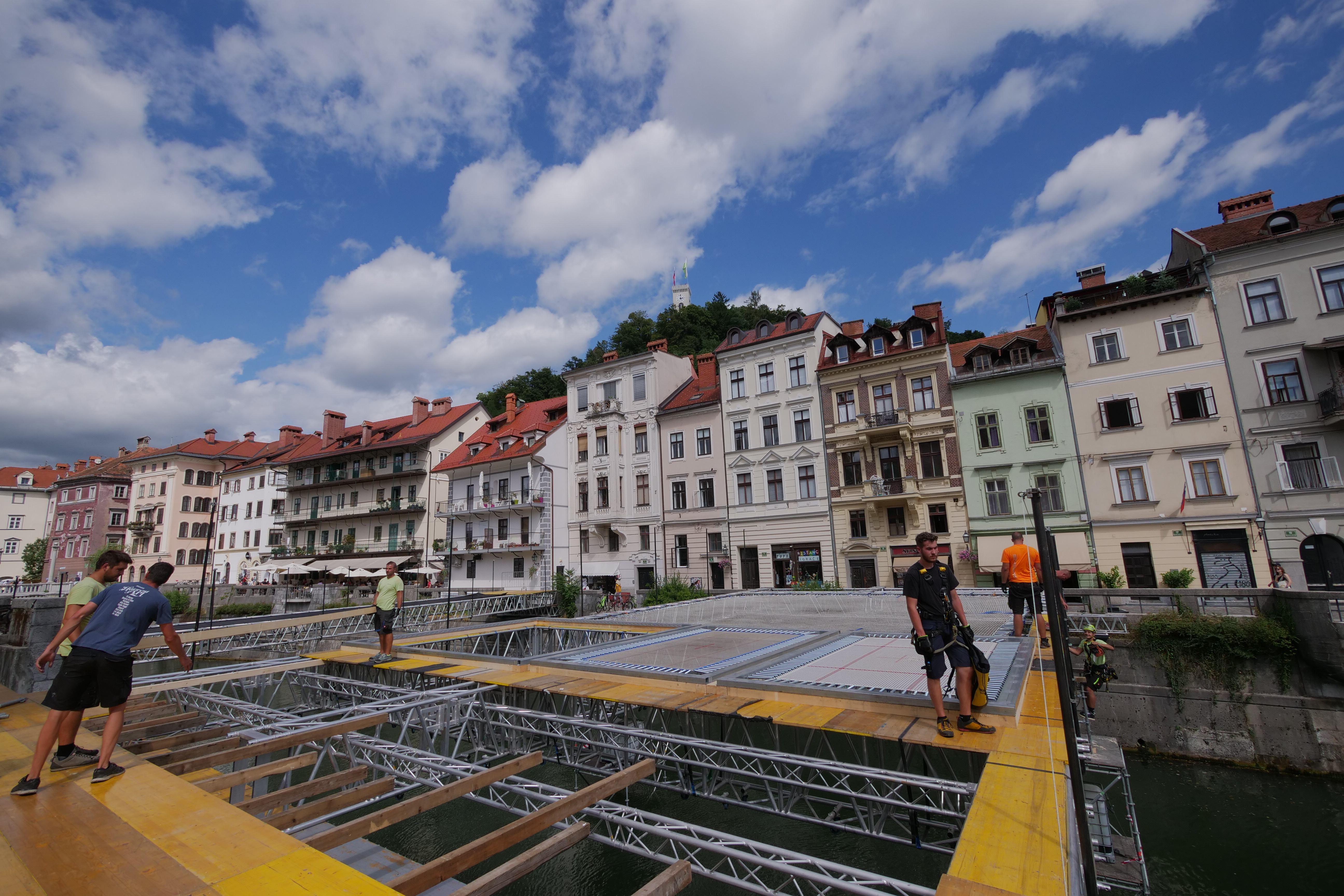 trampolin, Ljubljana, Odbito na Ljubljanici