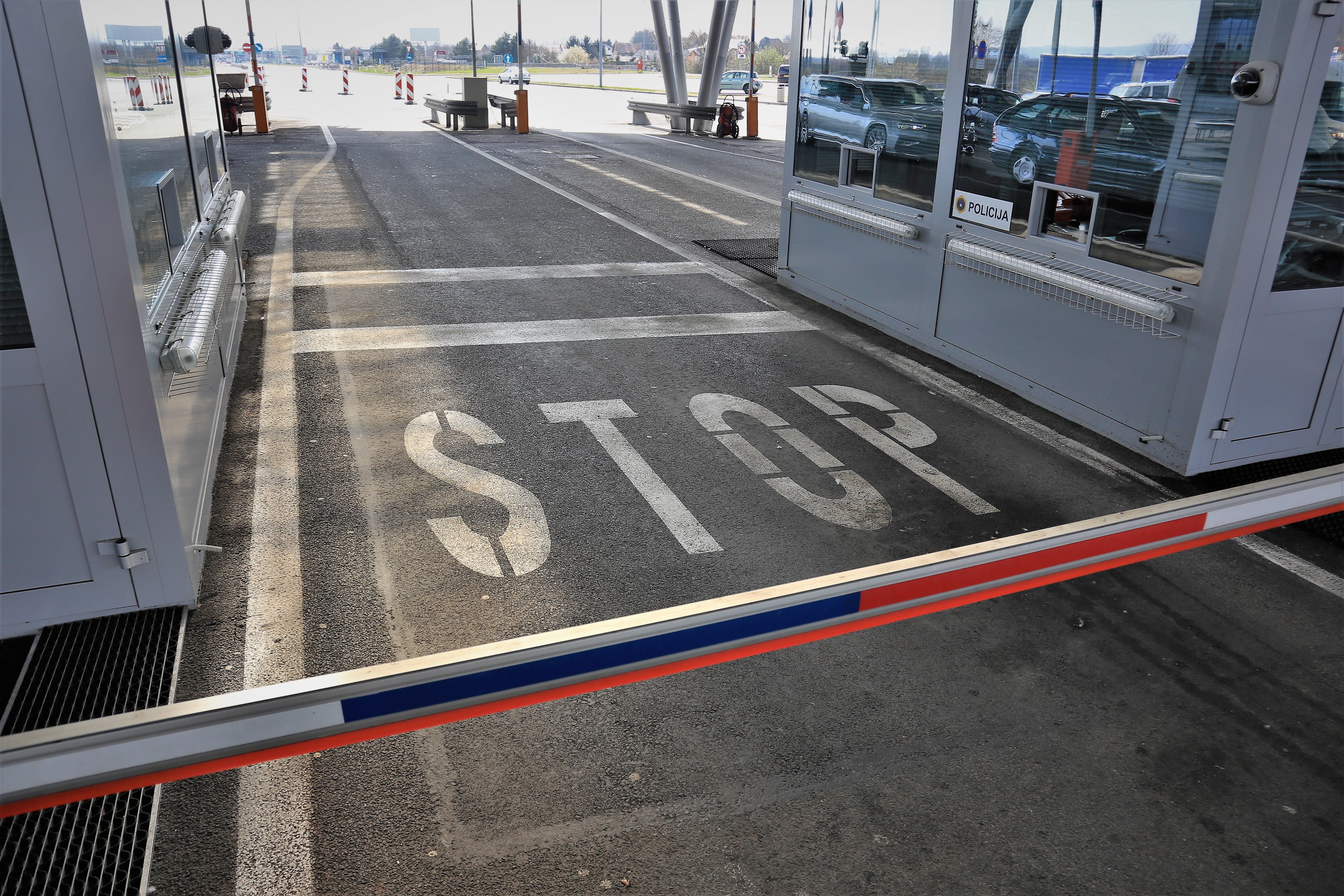 Mejni prehod Obrežje, hrvaška meja, tihotapci