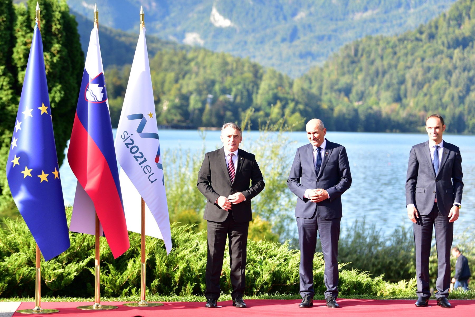 Komšić, Janša, Logar